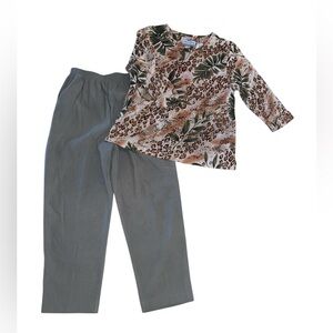 ALFRED DUNNER Two Piece Set Blouse PM and Matching Pants 12P Palm Leaves Olive